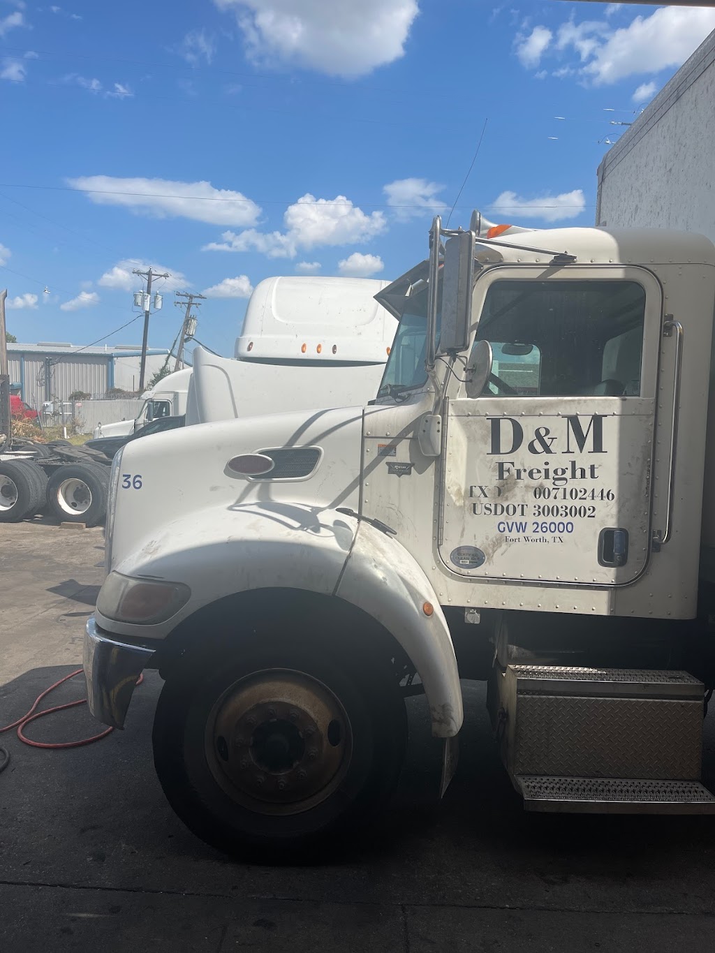 Truck solution | 3219 E Division St, Arlington, TX 76011, USA | Phone: (214) 407-2827