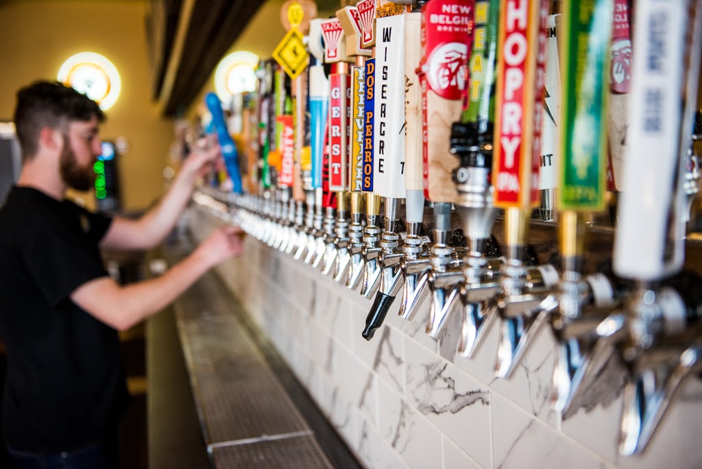 Harbor and Hops | 3010 Gottbrath Pkwy, Jeffersonville, IN 47130, USA | Phone: (812) 748-2622