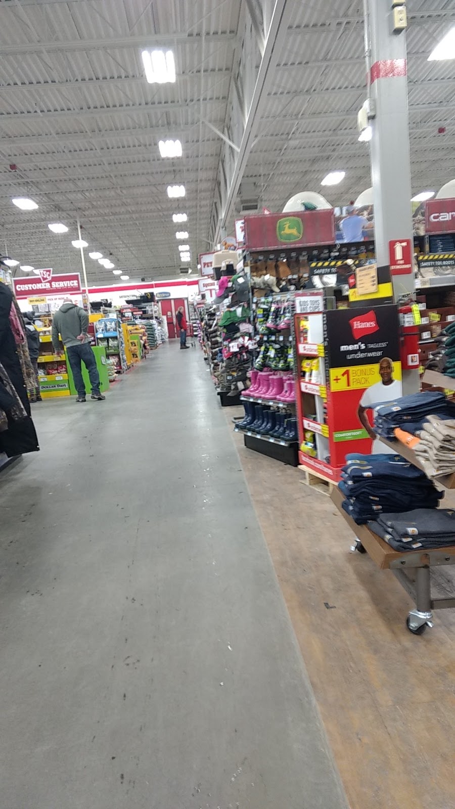 Tractor Supply Co. | 4484 Southwestern Blvd, Hamburg, NY 14075, USA | Phone: (716) 648-5140