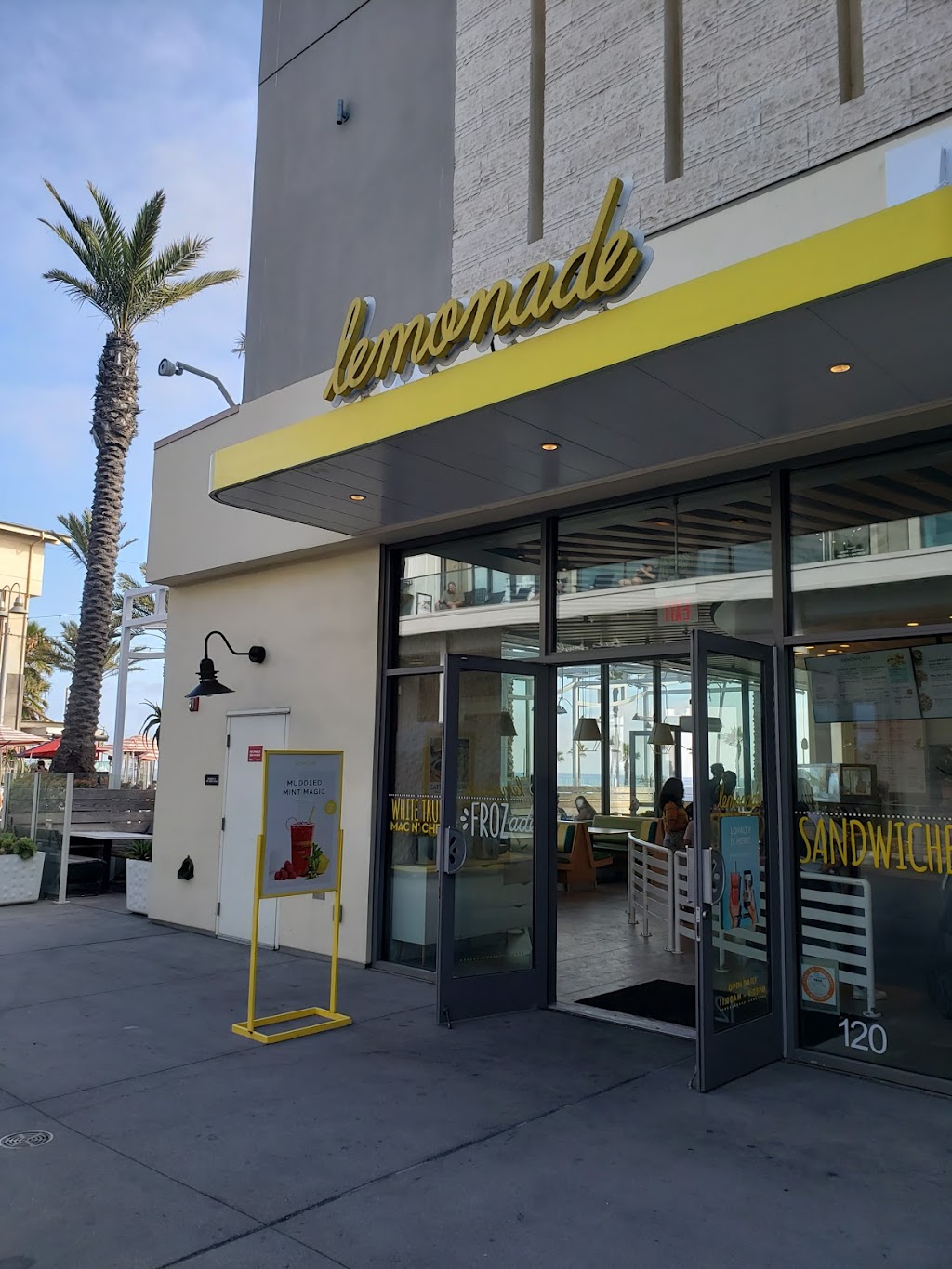 Lemonade Restaurant | 21016 Pacific Coast Hwy Suite D120 Suite D120, Huntington Beach, CA 92648, USA | Phone: (714) 604-1072