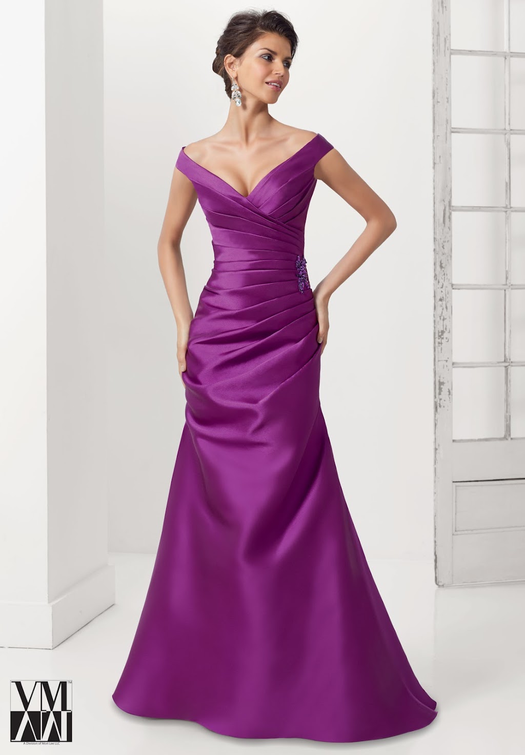 Dressology | Hilltop East Shopping Center, 1556 Laskin Rd #126, Virginia Beach, VA 23451, USA | Phone: (757) 428-0900