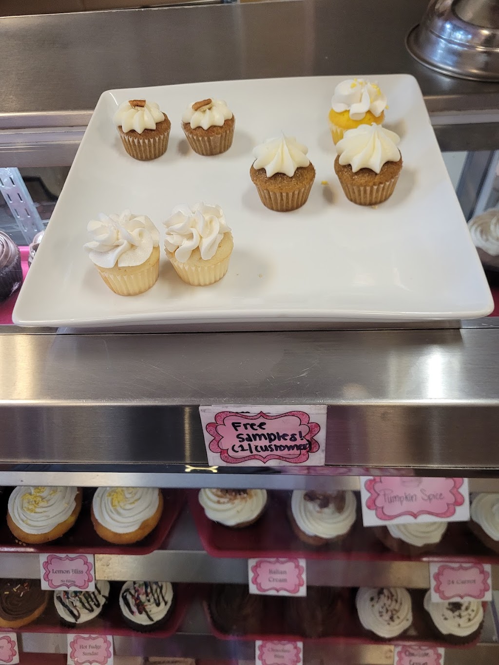 Bliss Cupcakes & Confections | 190 E Stacy Rd #1414, Allen, TX 75002, USA | Phone: (972) 912-3155