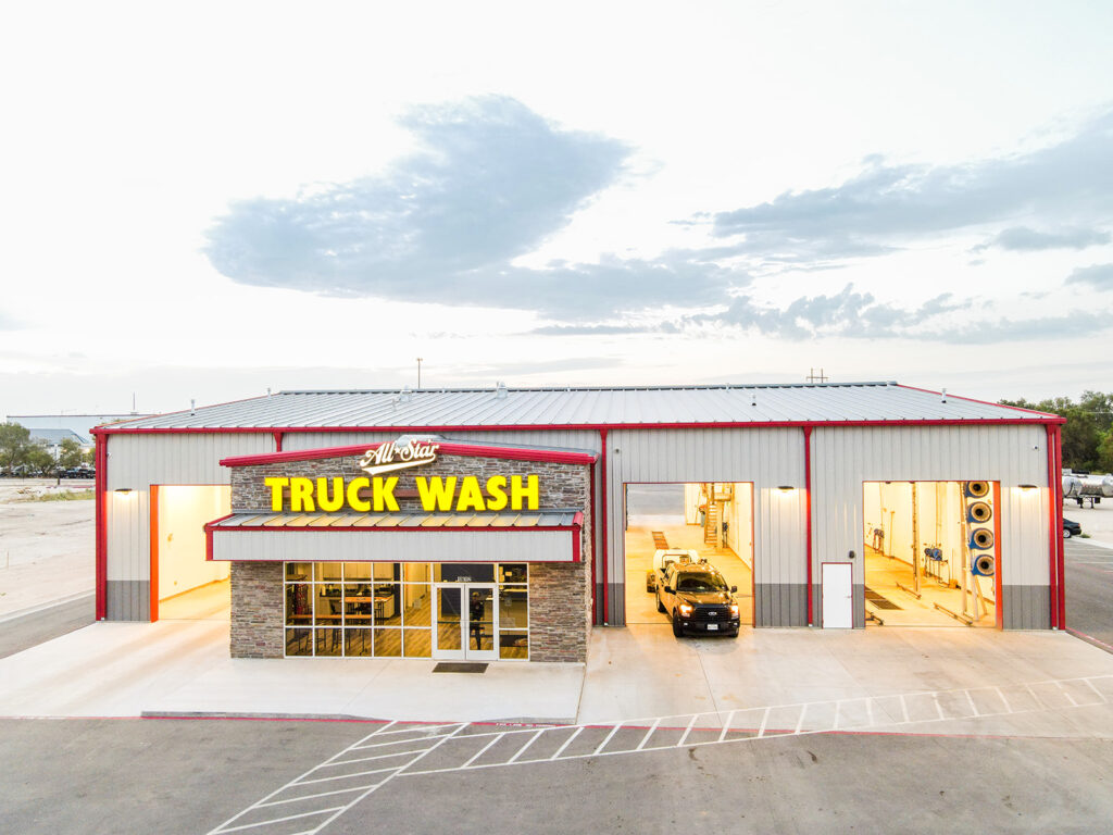 Lubbock Allstar Truck Wash | 1612 North Interstate 27 Entrance off Loop 289 access road, Lubbock, TX 79403, USA | Phone: (806) 993-1620