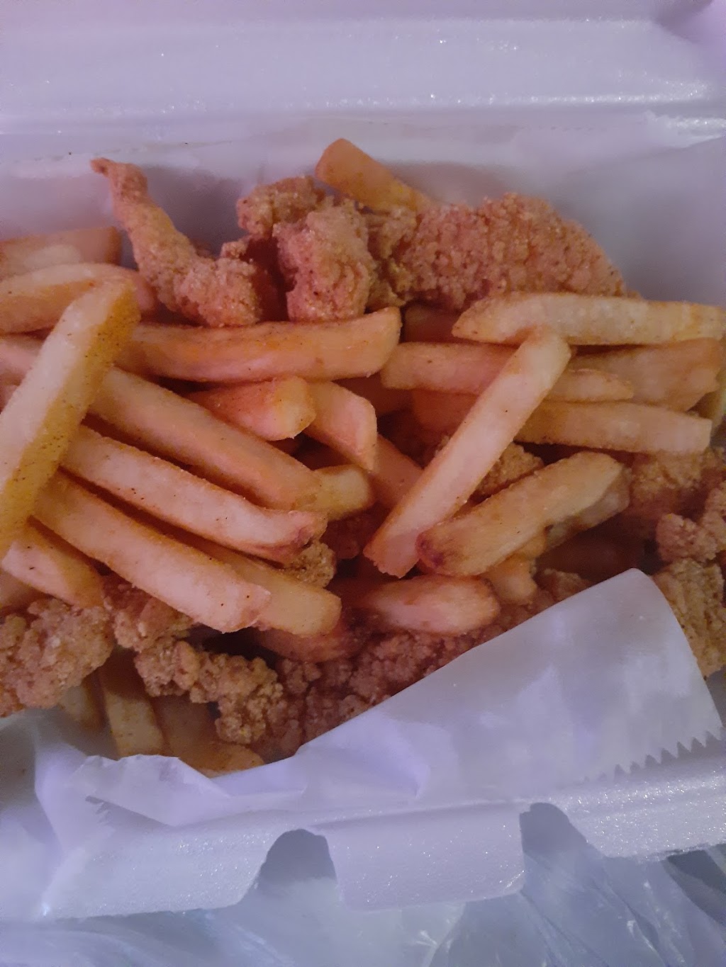 E&B Fish and More | 6151 Blue Pkwy, Kansas City, MO 64129, USA | Phone: (816) 861-0002