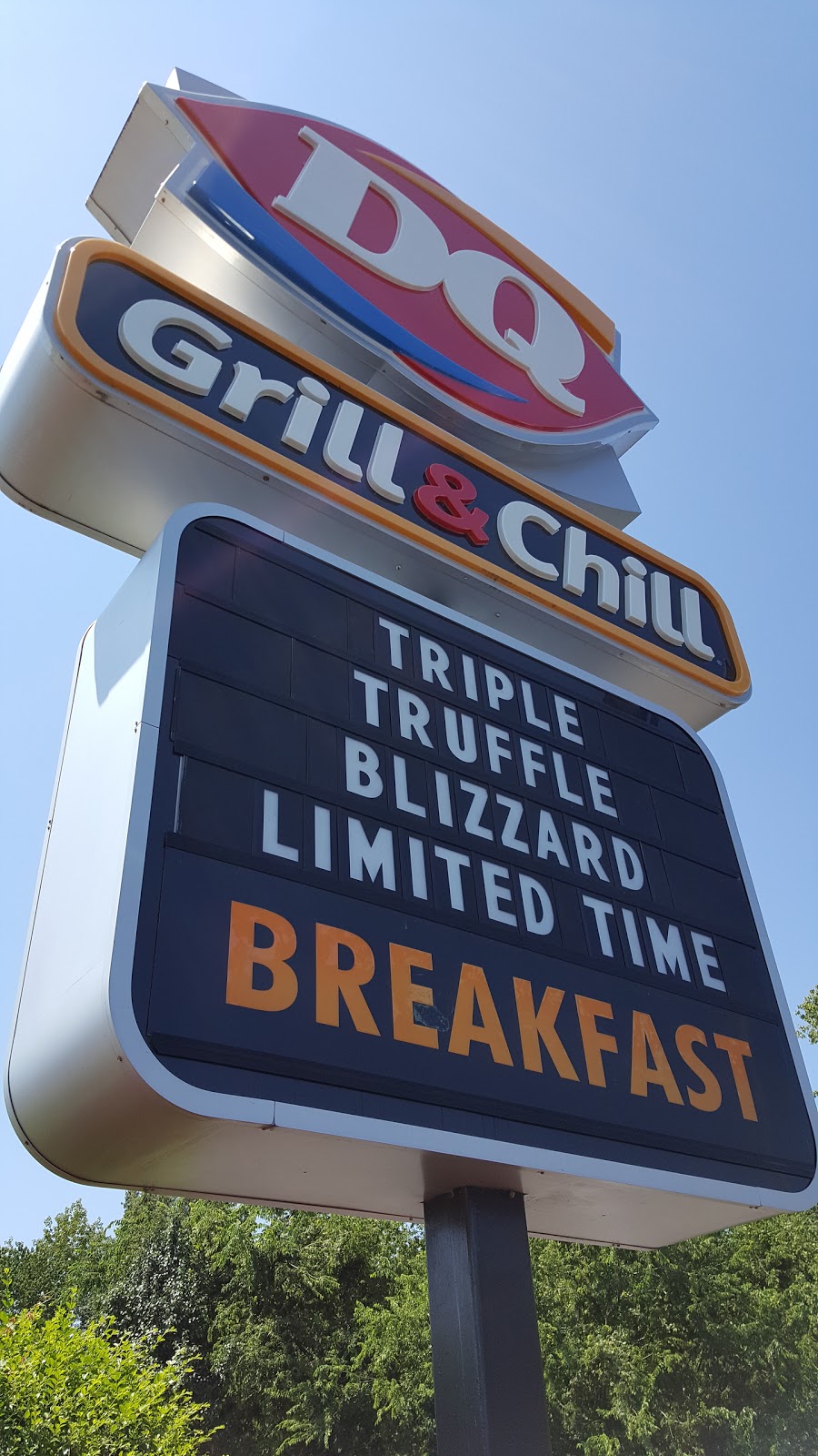 Dairy Queen Grill & Chill | 61 W Windsor Blvd, Windsor, VA 23487, USA | Phone: (757) 242-6446