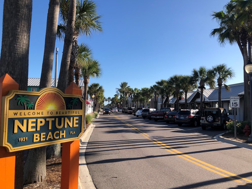 Neptune Beach City Hall | 116 First St, Neptune Beach, FL 32266, USA | Phone: (904) 270-2400