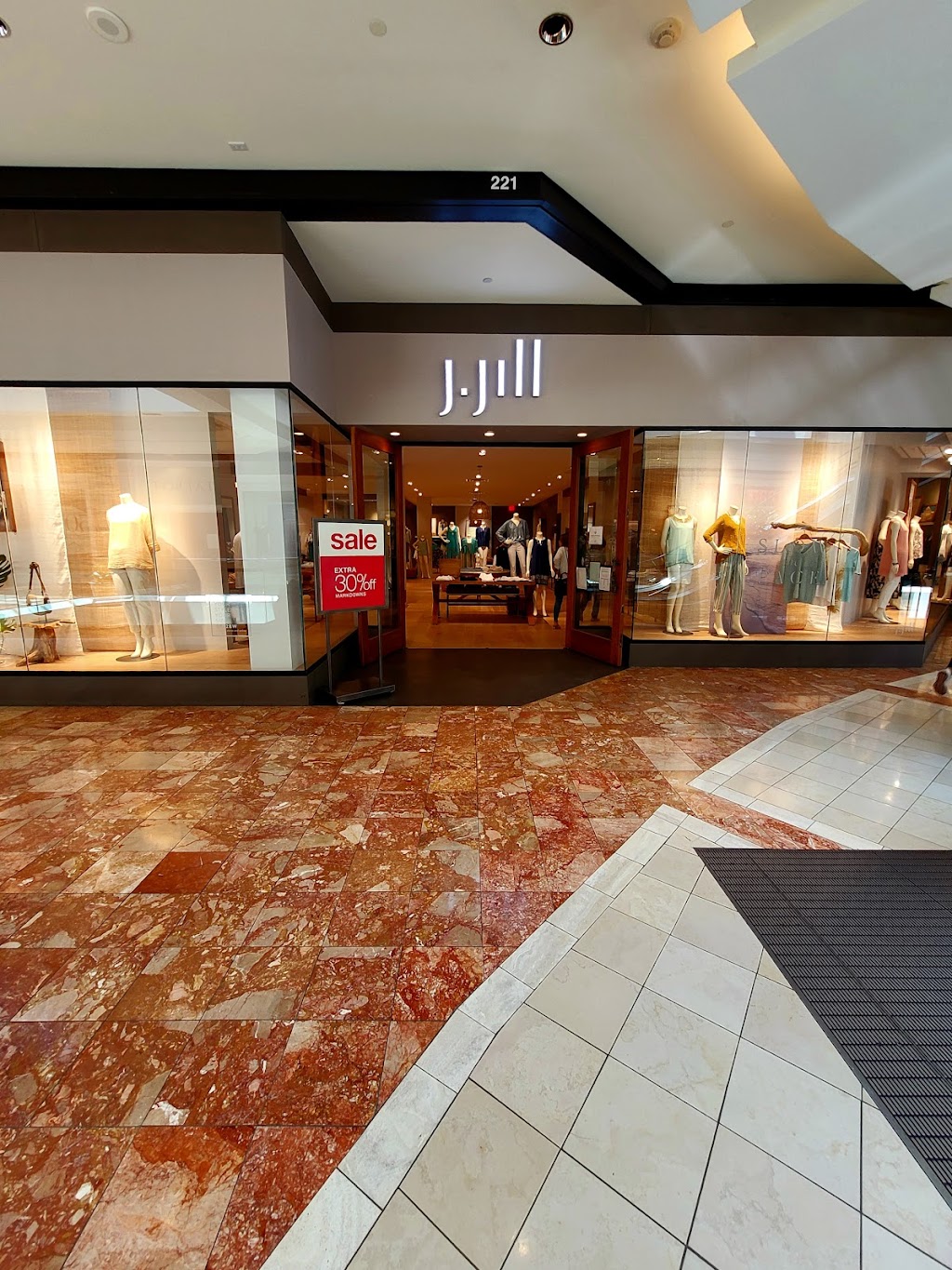 J.Jill | 3333 Bear St, Costa Mesa, CA 92626, USA | Phone: (714) 540-5355