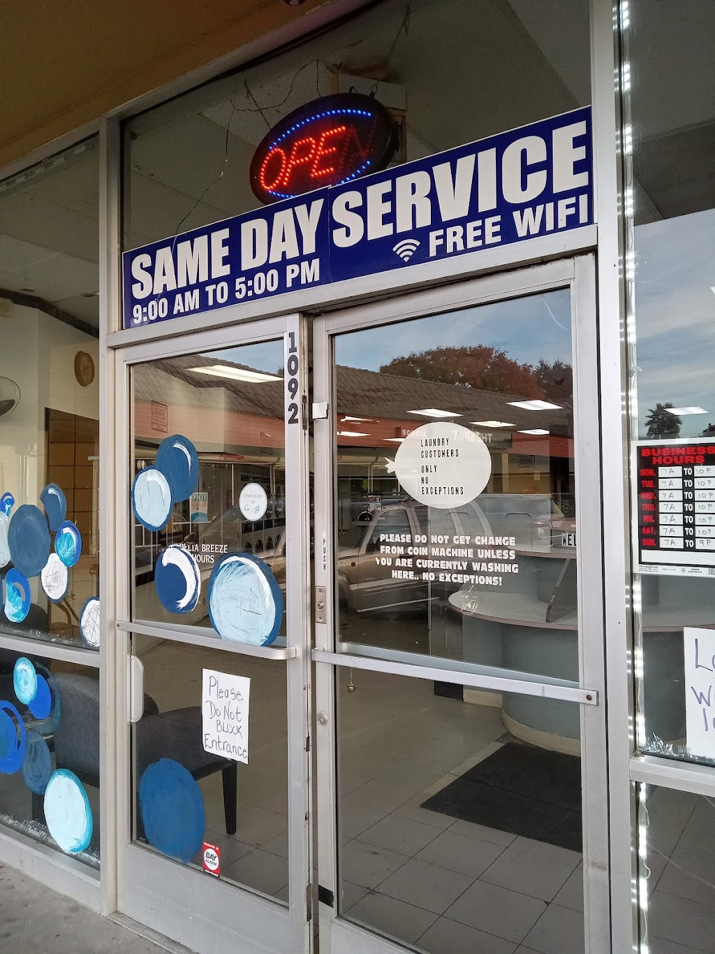 Delta Breeze Laundromat and Wash & Fold | 1092 Sycamore Dr, Antioch, CA 94509, USA | Phone: (925) 238-1735