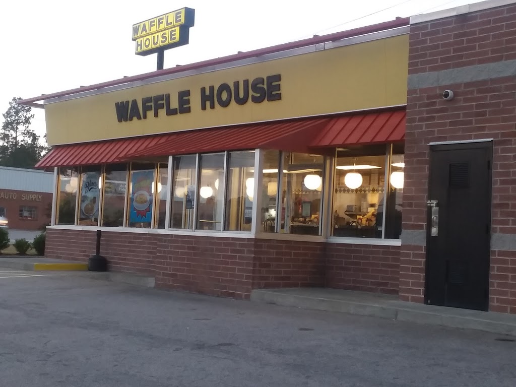 Waffle House | 343 S Bickett Blvd, Louisburg, NC 27549, USA | Phone: (919) 496-2658