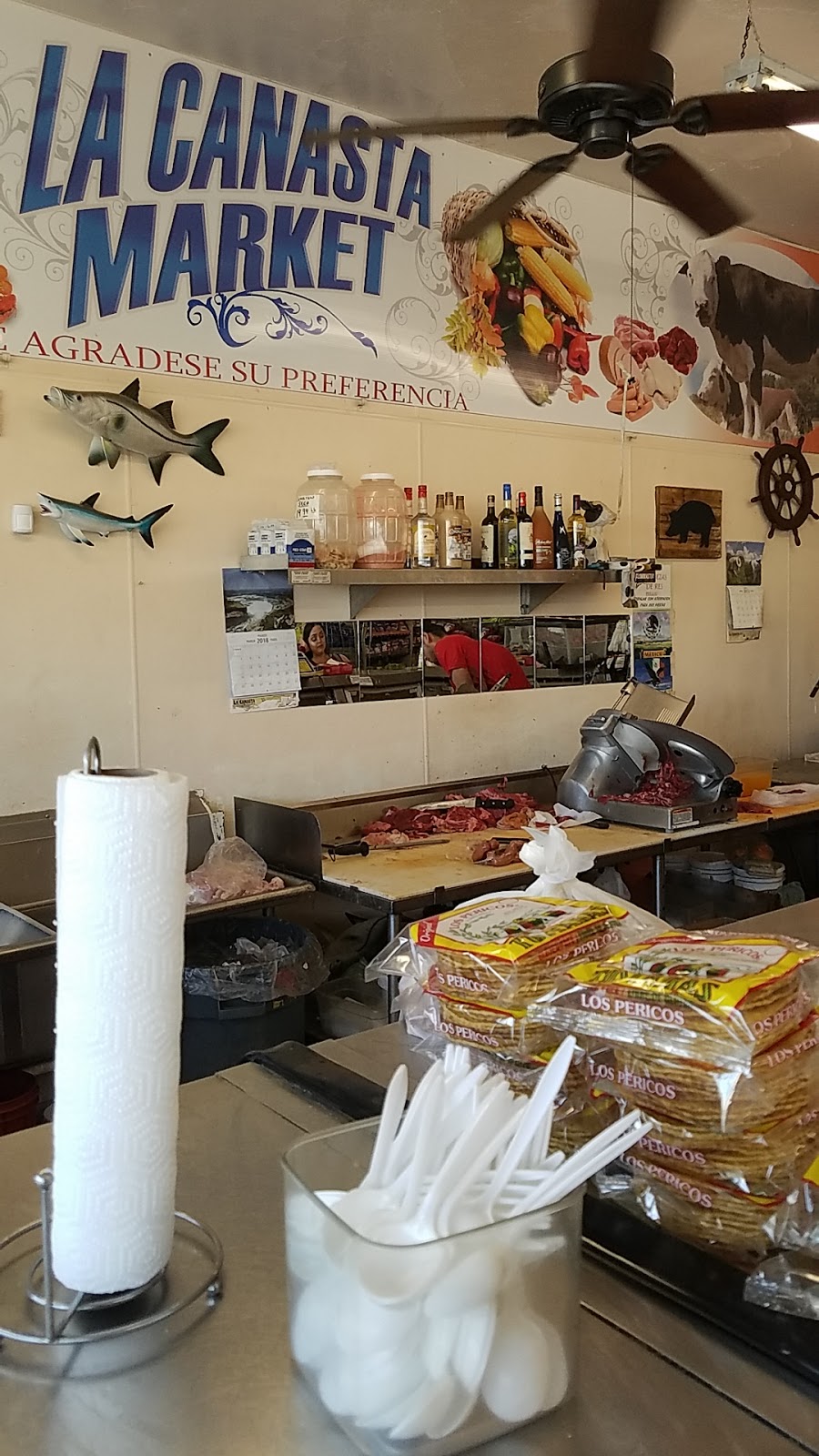 La Canasta Market | 1017 7th St, Wasco, CA 93280, USA | Phone: (661) 758-2546