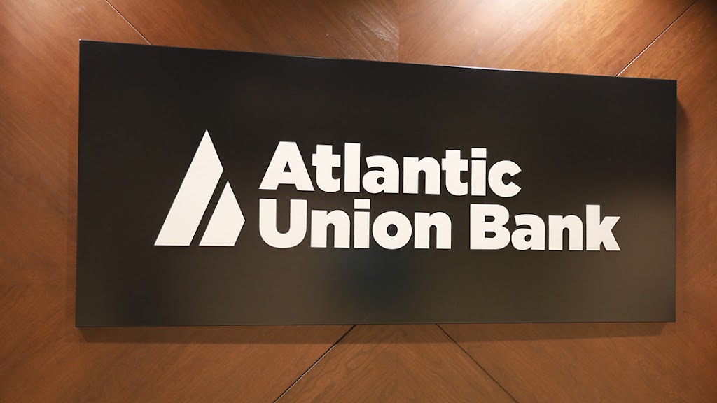 Atlantic Union Bank | 12204 Bermuda Crossroad Ln, Chester, VA 23831, USA | Phone: (804) 748-2861