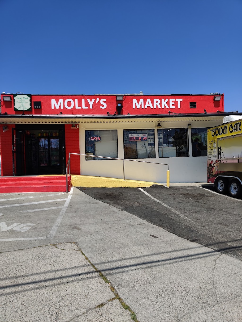 Mollys Gourmet Market & Deli | 1255 Shell Ave, Martinez, CA 94553, USA | Phone: (925) 374-4925