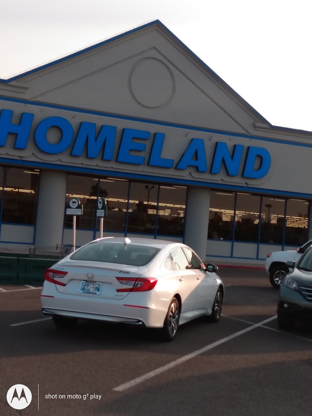 Homeland | 1724 W Lindsey St, Norman, OK 73069, USA | Phone: (405) 321-7048