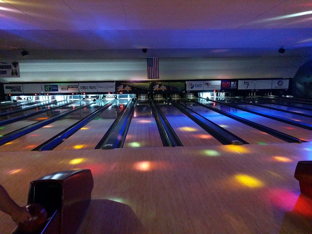 Grizzly Bowl | 307 S Haverhill Rd, El Dorado, KS 67042, USA | Phone: (316) 452-5410