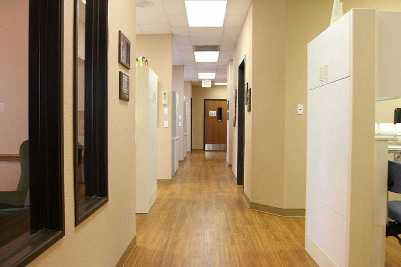 Favero Family Dental | 3201 Teasley Ln #101, Denton, TX 76210, USA | Phone: (940) 566-2847