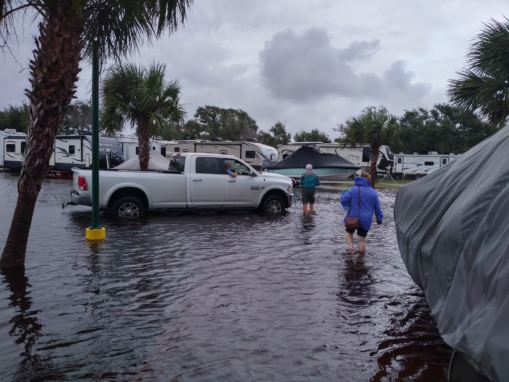 Salt Water Flats RV Resort | 4221 Business Hwy 35 South, Rockport, TX 78382, USA | Phone: (361) 386-2403