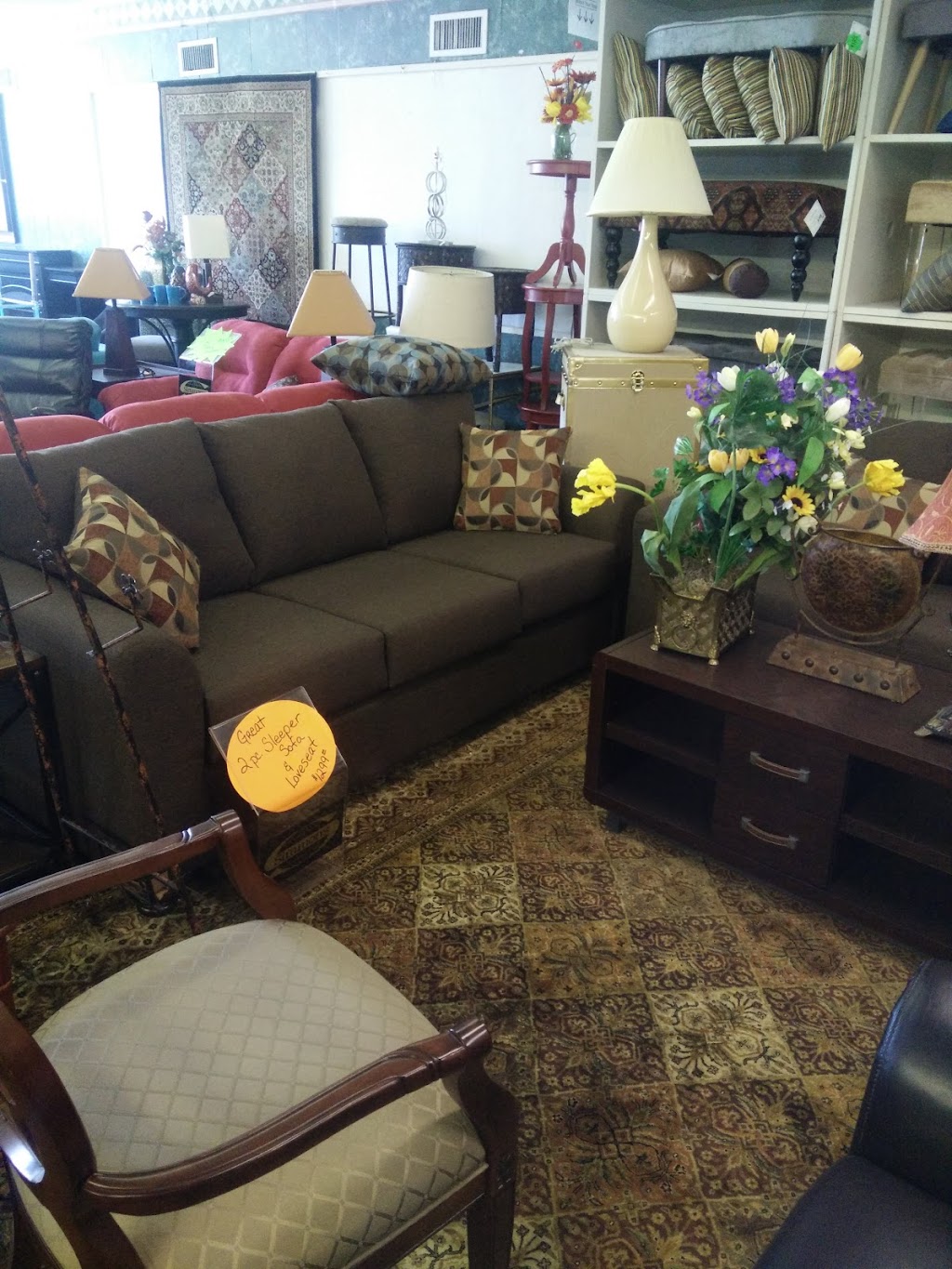 McKinney Furniture | 1104 Greensboro Rd, High Point, NC 27260, USA | Phone: (336) 862-9781