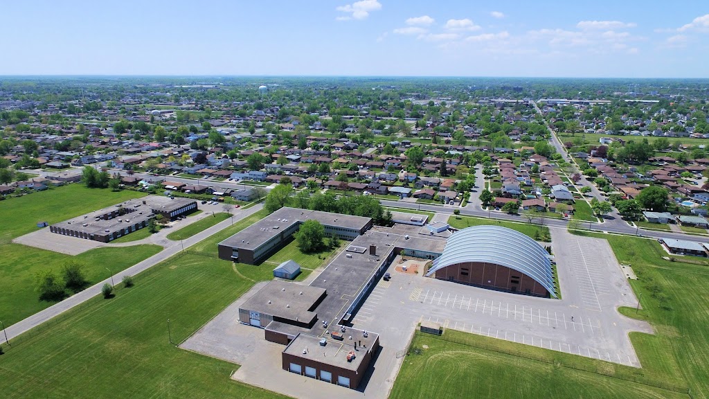 Eastdale Secondary School | 170 Wellington St, Welland, ON L3B 1B3, Canada | Phone: (905) 734-7458