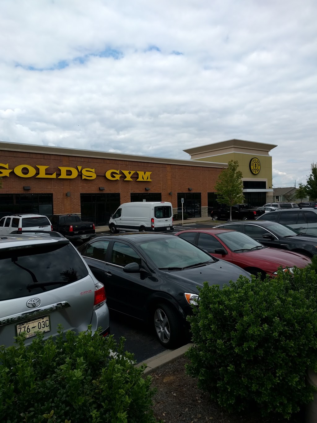 Golds Gym | 225 Indian Lake Blvd A-H, Hendersonville, TN 37075, USA | Phone: (615) 956-6016