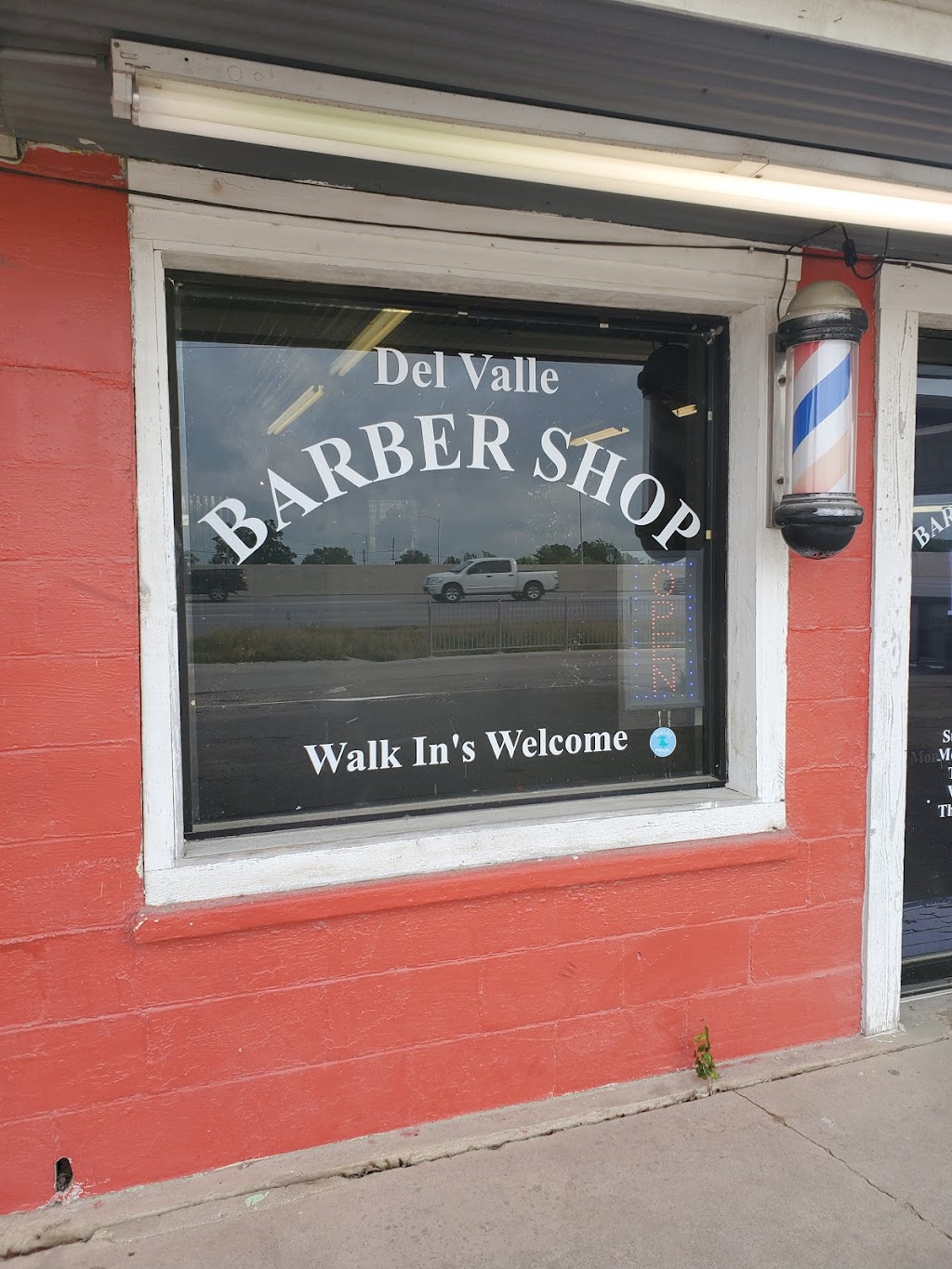 Del Valle Barber Shop | 2769 E Hwy 71, Del Valle, TX 78617, USA | Phone: (512) 629-8632