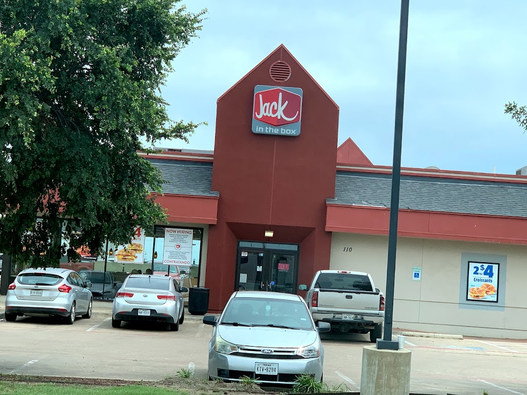 Jack in the Box | 110 W Katherine P Rains Dr, Cleburne, TX 76033, USA | Phone: (817) 202-0145