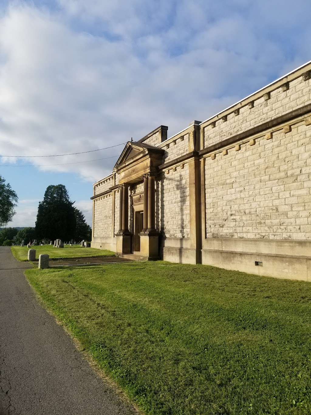 Zelienople Mausoleum | S Oliver Ave, Zelienople, PA 16063, USA | Phone: (724) 452-8005