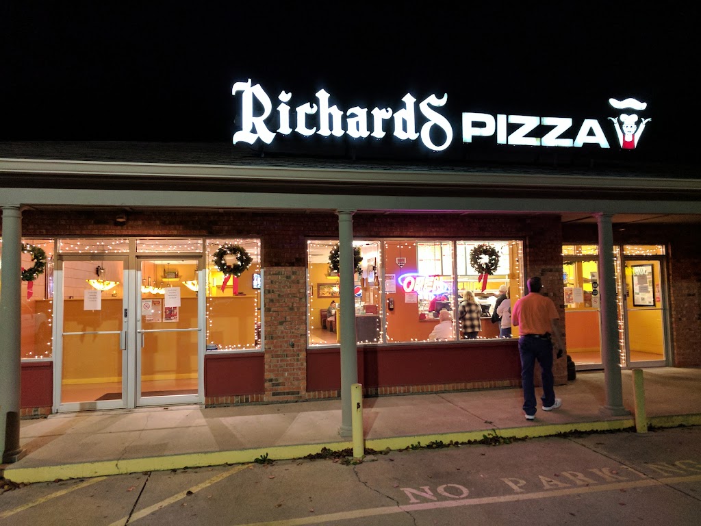 Richards Pizza | 855 W State St, Trenton, OH 45067, USA | Phone: (513) 988-2326