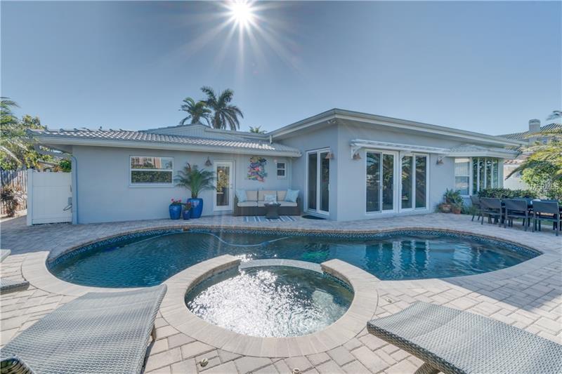 Hot Homes Realty | 310 Causeway Blvd, Dunedin, FL 34698, USA | Phone: (727) 455-5510