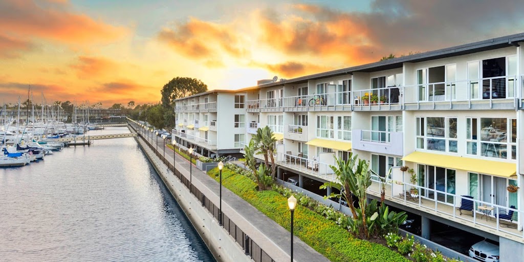 The Tides at Marina Harbor | 4500 Vía Marina, Marina Del Rey, CA 90292, USA | Phone: (424) 835-5639