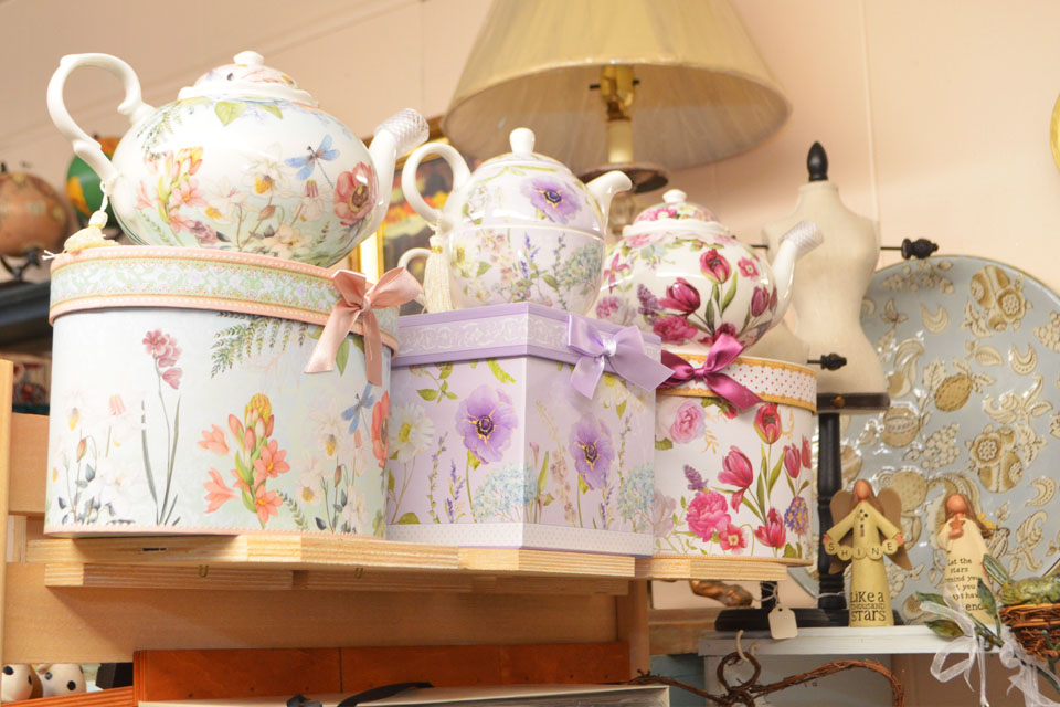 Bee & Thistle Antiques | 89 Baker St, Maplewood, NJ 07040, USA | Phone: (908) 967-1201
