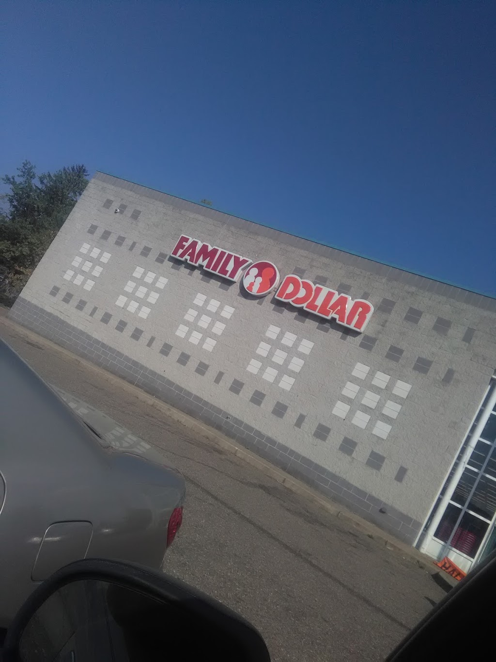 Family Dollar | 915 S Arlington St, Akron, OH 44306, USA | Phone: (234) 900-7421