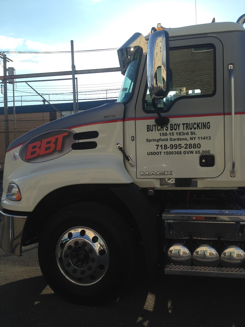 Butchs Boy Trucking | 475 Doughty Blvd, Inwood, NY 11096, USA | Phone: (718) 995-2880