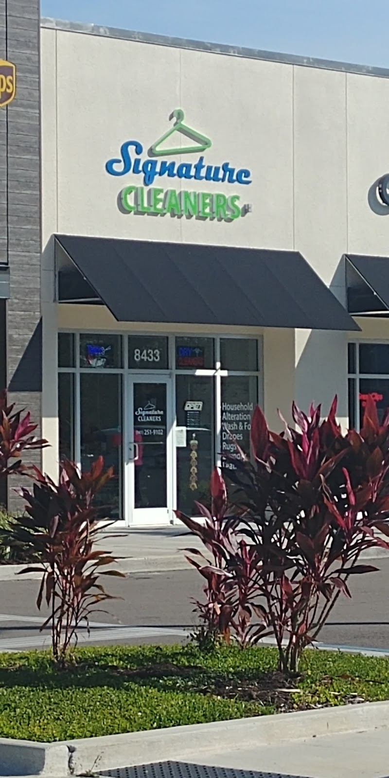 Signature Cleaenrs | 8433 Lorraine Rd, Bradenton, FL 34202, USA | Phone: (941) 251-9102