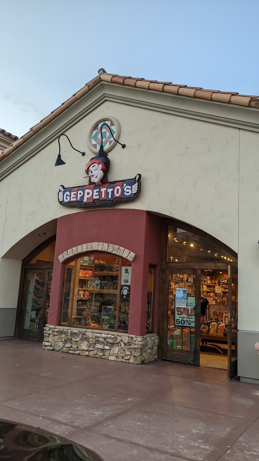 Geppettos - Carlsbad, The Forum | 1935 Calle Barcelona, Carlsbad, CA 92009, USA | Phone: (760) 632-1107