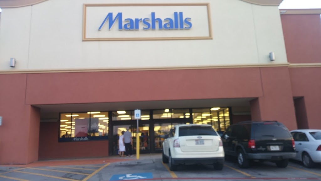 Marshalls | 3434 W Illinois Ave, Dallas, TX 75211, USA | Phone: (214) 331-1300