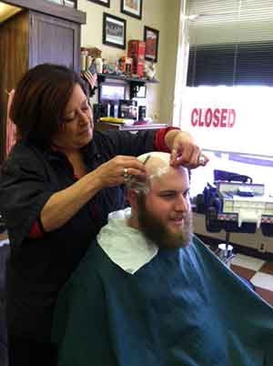 St Andrews Barber Shop | 3118 W Clay St, St Charles, MO 63301, USA | Phone: (636) 946-6106