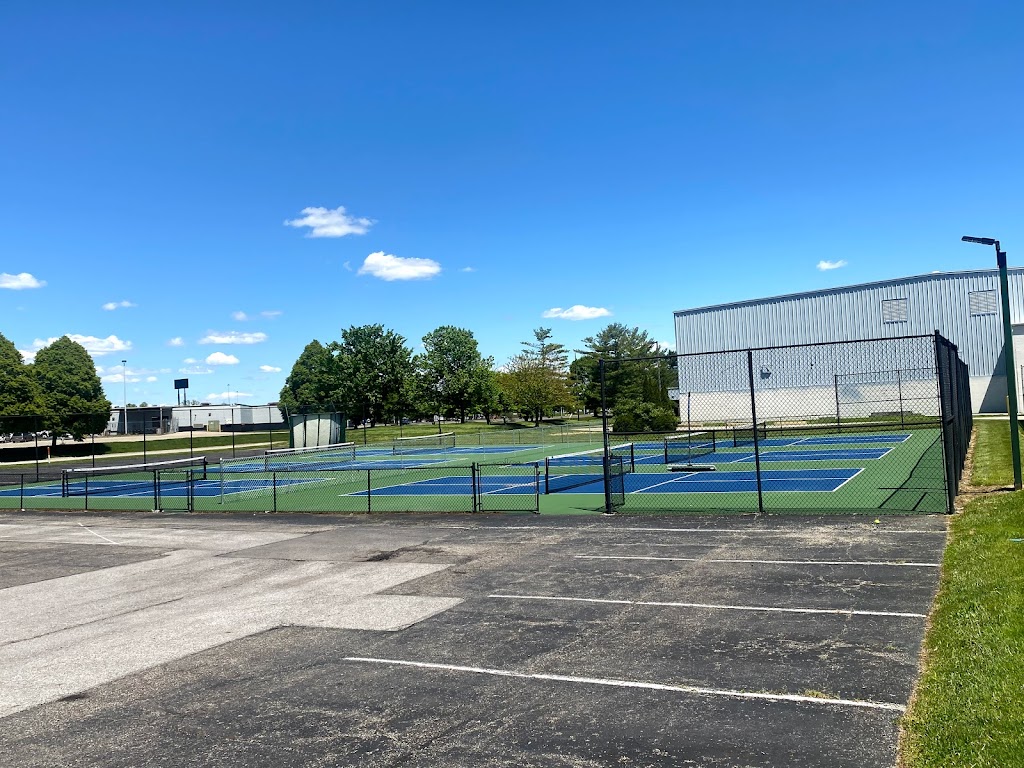 Scarborough East Tennis Club | 5641 Alshire Rd, Columbus, OH 43232, USA | Phone: (614) 868-5683