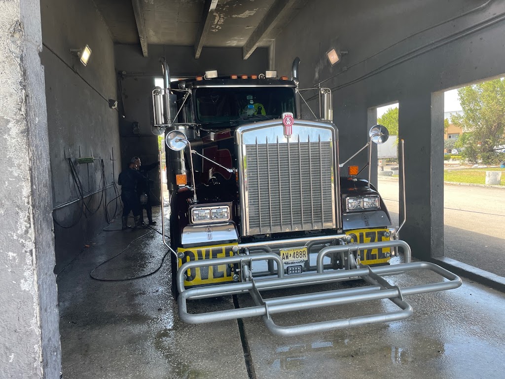 Noels Truck Wash | 13899 W Okeechobee Rd, Hialeah, FL 33018, USA | Phone: (786) 333-9635