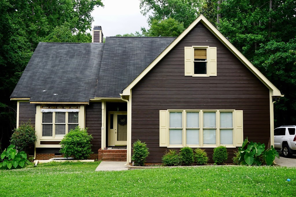 Certified Roofing and siding specialist | 8124 Hartham Park Avenue, Raleigh, NC 27616, USA | Phone: (919) 909-2438