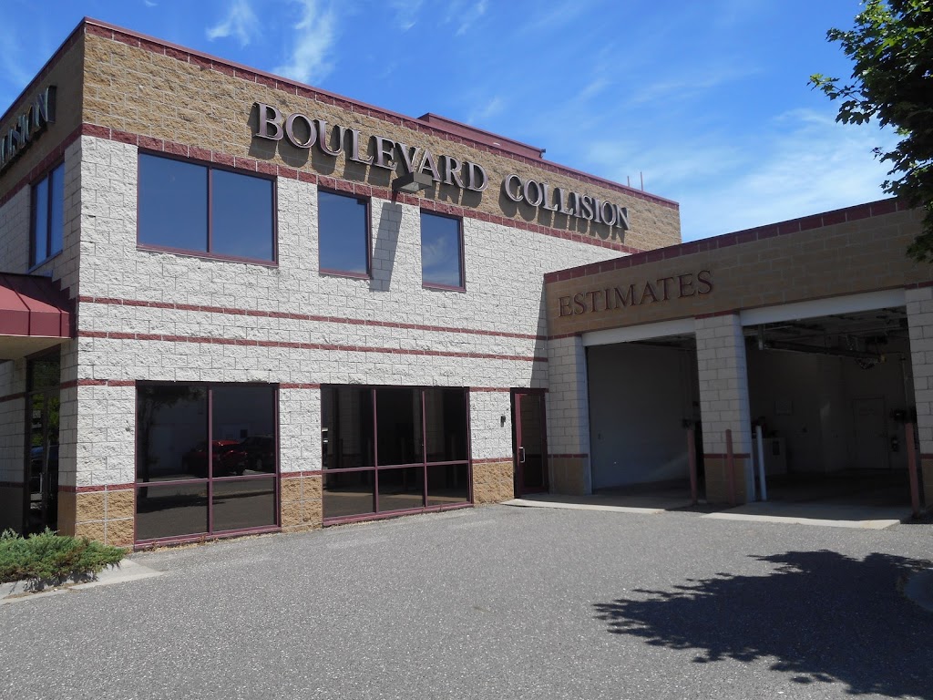 Boulevard Collision | 6901 Laurel Ave, Golden Valley, MN 55426, USA | Phone: (763) 595-0006