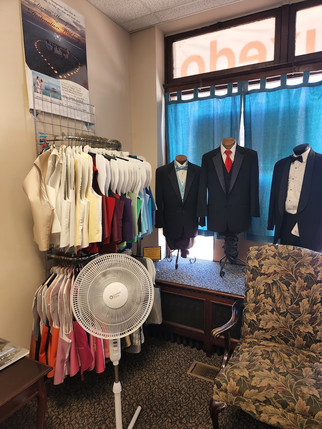 Callahans Tuxedo & Bridal Alterations | 8700 Gravois Rd, St. Louis, MO 63123, USA | Phone: (314) 664-5521