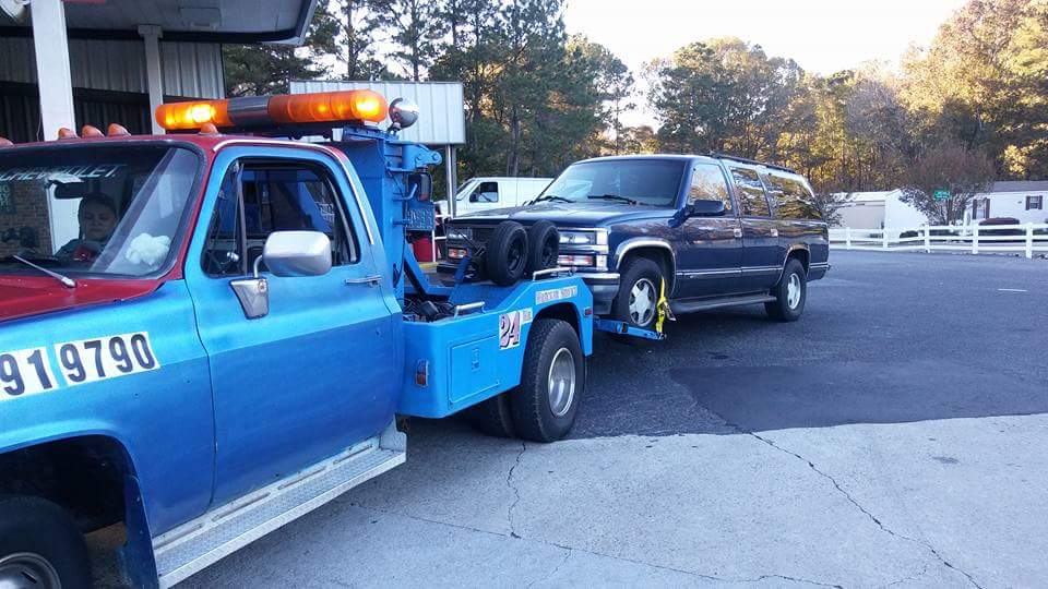 Alex Towing and auto Services | 219 N First Ave, Knightdale, NC 27545, USA | Phone: (919) 791-9790