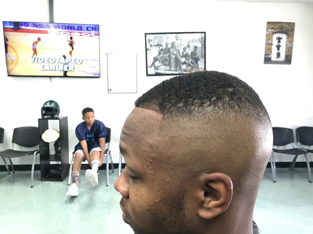 Mane Coarse Barbershop | 11188 Old Saint Charles Rd, St Ann, MO 63074, USA | Phone: (314) 218-8015