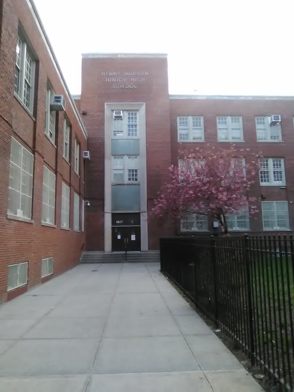 jhs 125 henry hudson school | 1111 Pugsley Ave # 119, Bronx, NY 10472, USA | Phone: (718) 822-5186