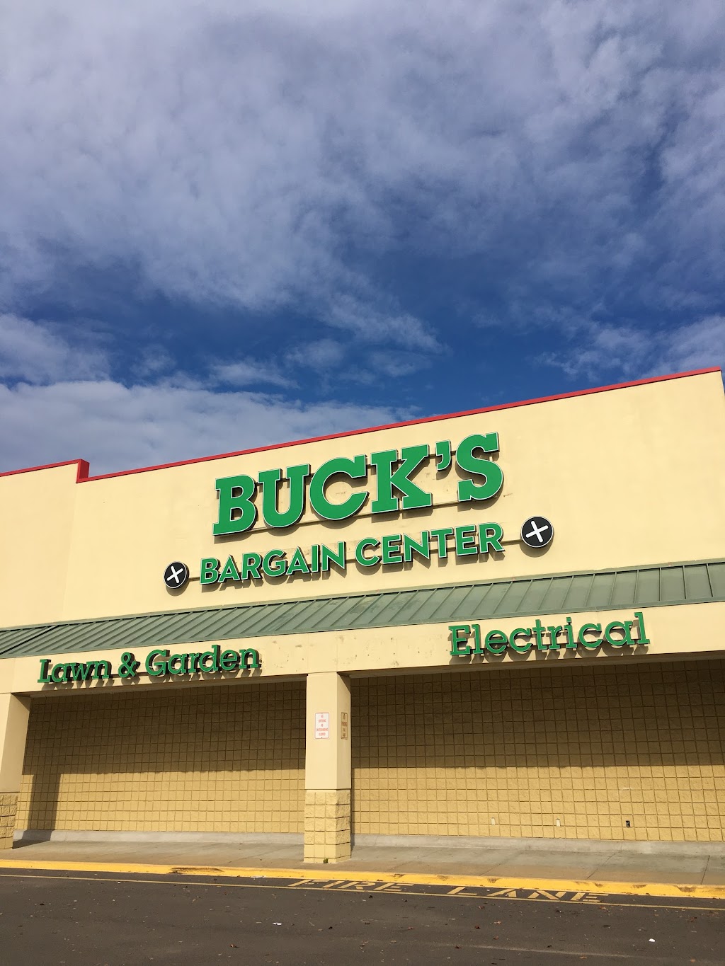 Bucks Bargain Center | 550 Stateline Rd W, Southaven, MS 38671, USA | Phone: (662) 393-9400