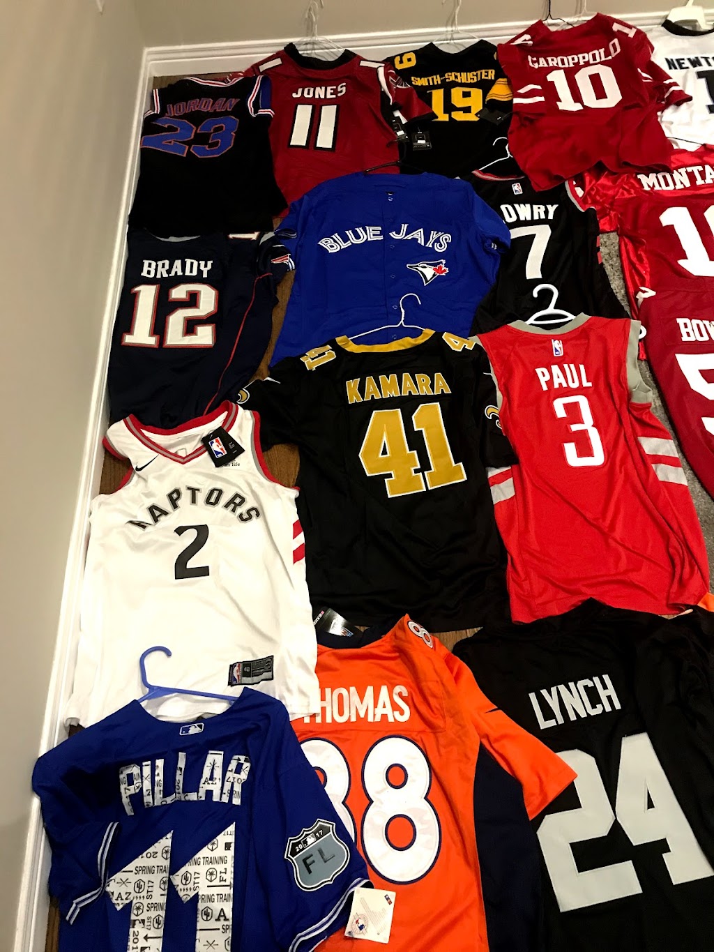 Lundy’s Jersey Outlet | 1 Lundys Ln, Niagara Falls, ON L2G 1V7, Canada | Phone: (905) 517-0146