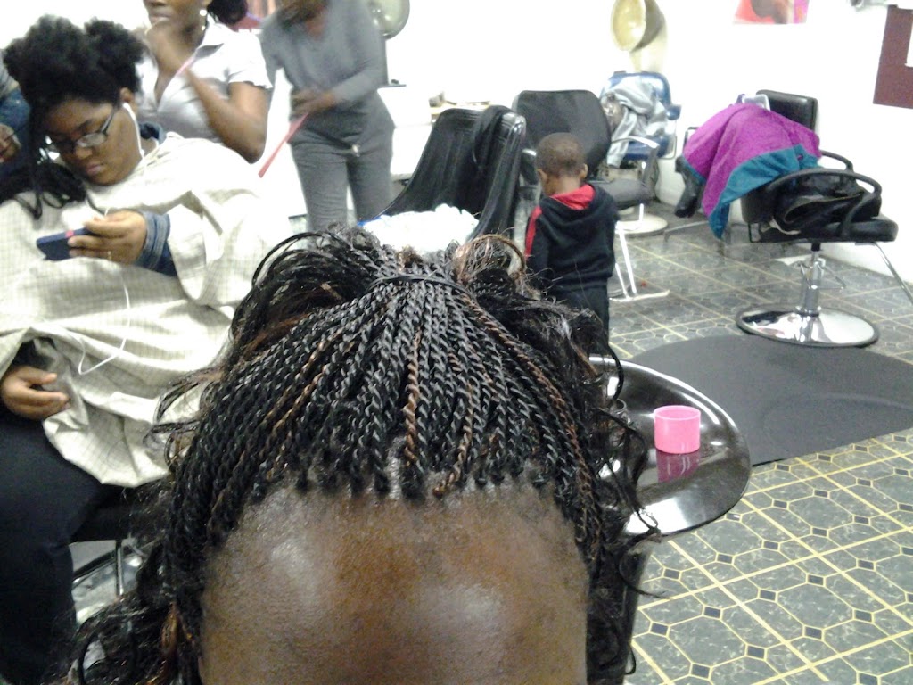 African Braids & Hair Designs | 145 W Ocean View Ave, Norfolk, VA 23503, USA | Phone: (757) 339-0170