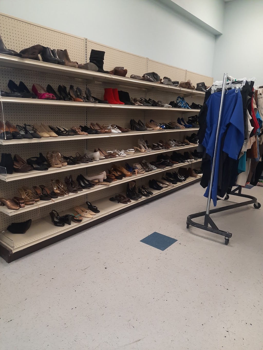 St Vincent de Paul Society Thrift Store | 4034 4th St, Marrero, LA 70072, USA | Phone: (504) 340-3119