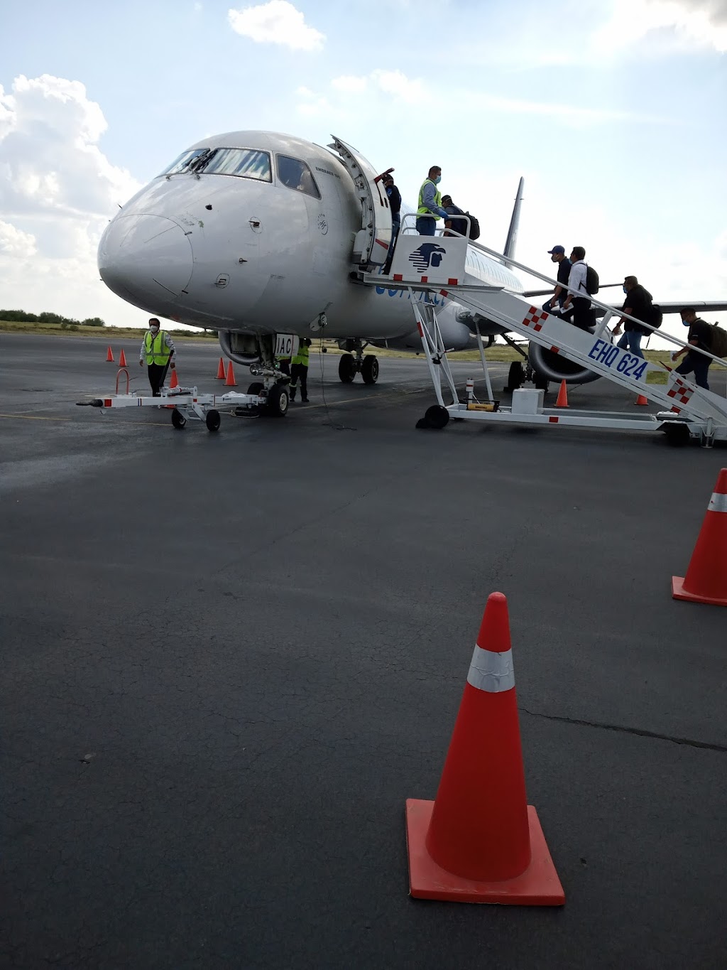 Quetzalcóatl International Airport | Carretera Piedra Negra Km. 5, Francisco Villa, 88020 Nuevo Laredo, Tamps., Mexico | Phone: 867 718 1332