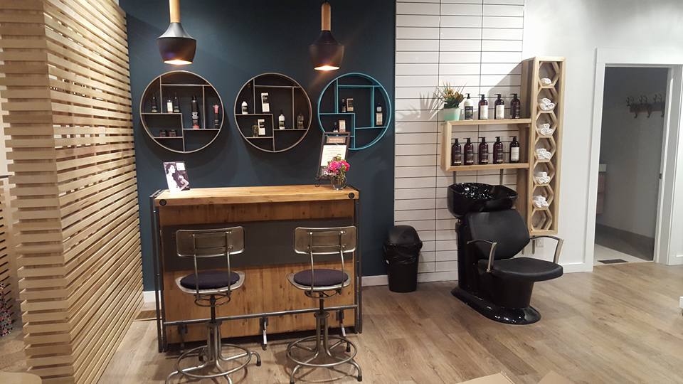 Swag Hair Company | 504 Line 2 Rd, Niagara-on-the-Lake, ON L0S 1J0, Canada | Phone: (289) 868-8600